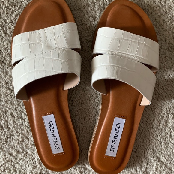 Steve Madden Shoes - White printed sandals